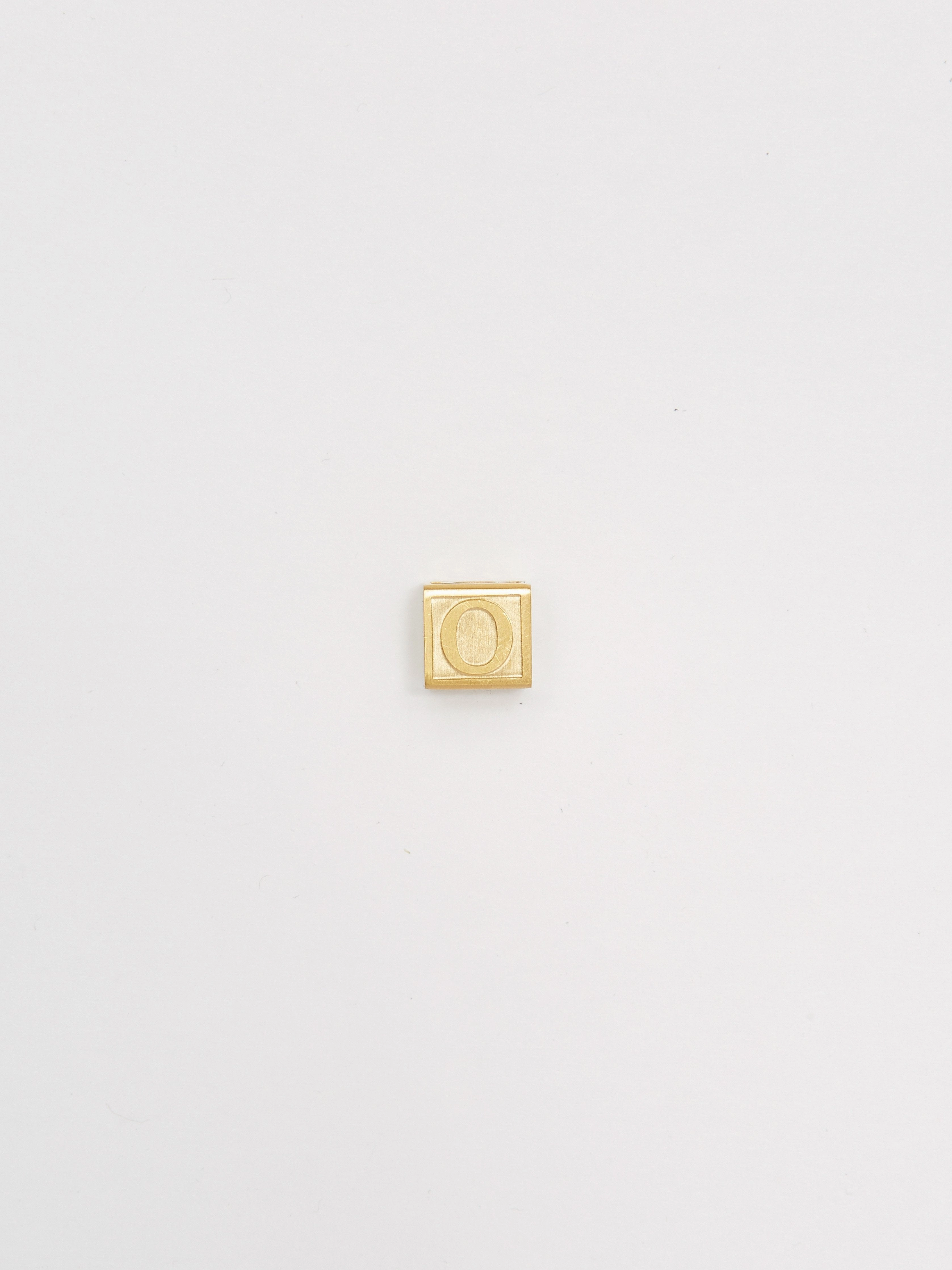 "O" Letter Block