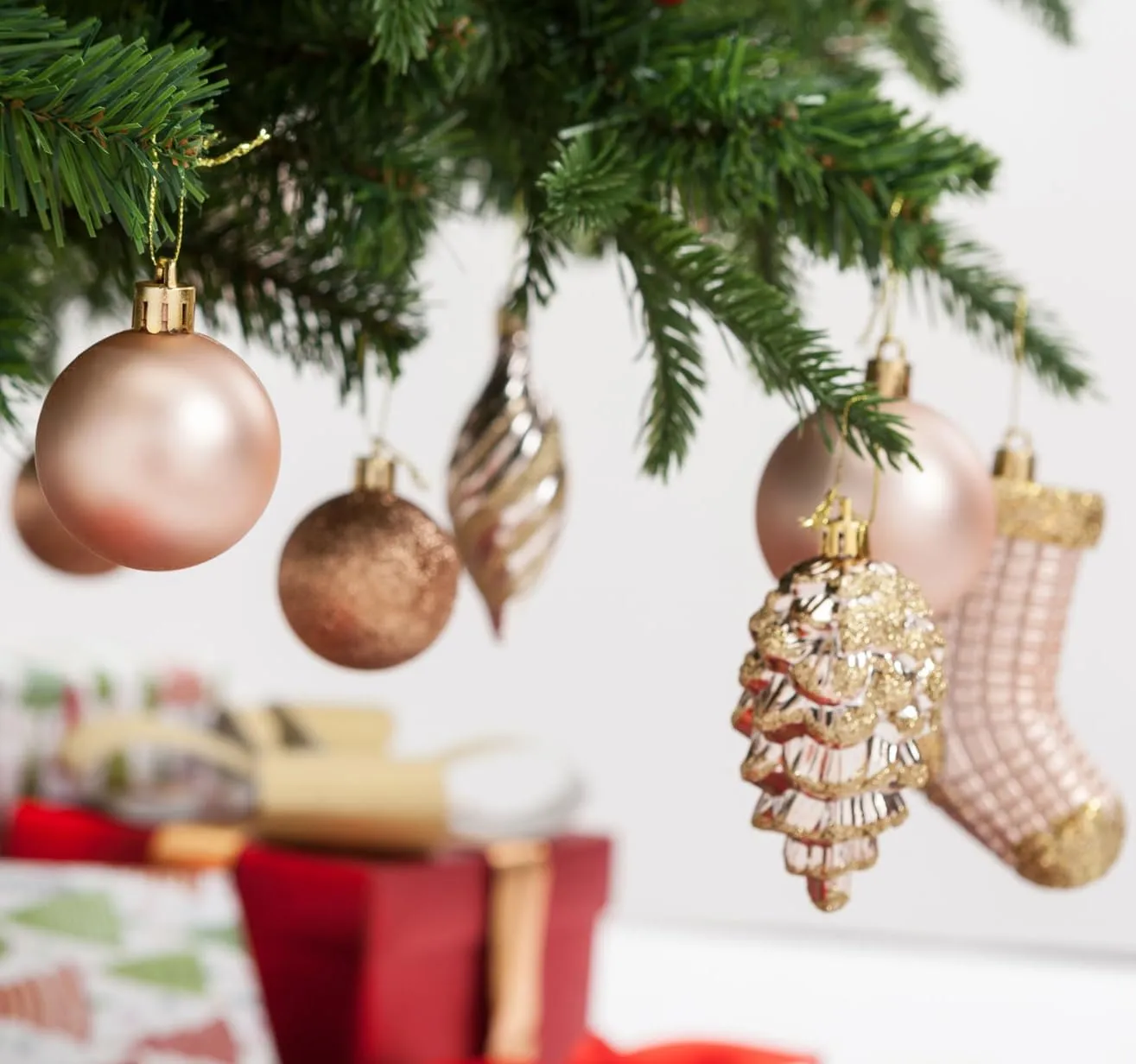 AMS 90ct Christmas Ball Assorted Pendants Shatterproof Tree Ornaments Seasonal Decorations in a Reusable Hand-Help Gift Box Ideal for Holiday and Party (Champagne, 90ct)