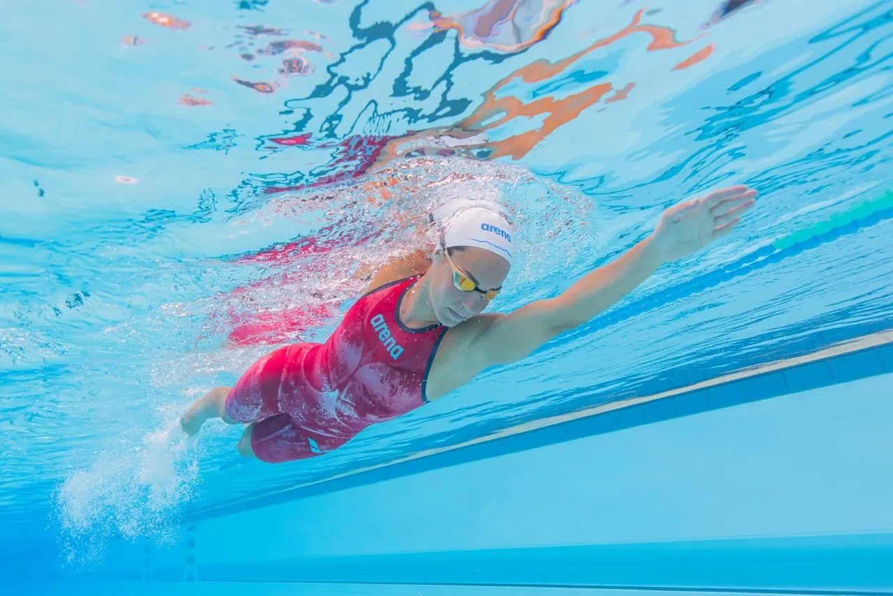Arena Silicone Racing Swim Cap Men and Women Aquaforce Wave Hydrodynamic Performance Competitive Intensive Swimming