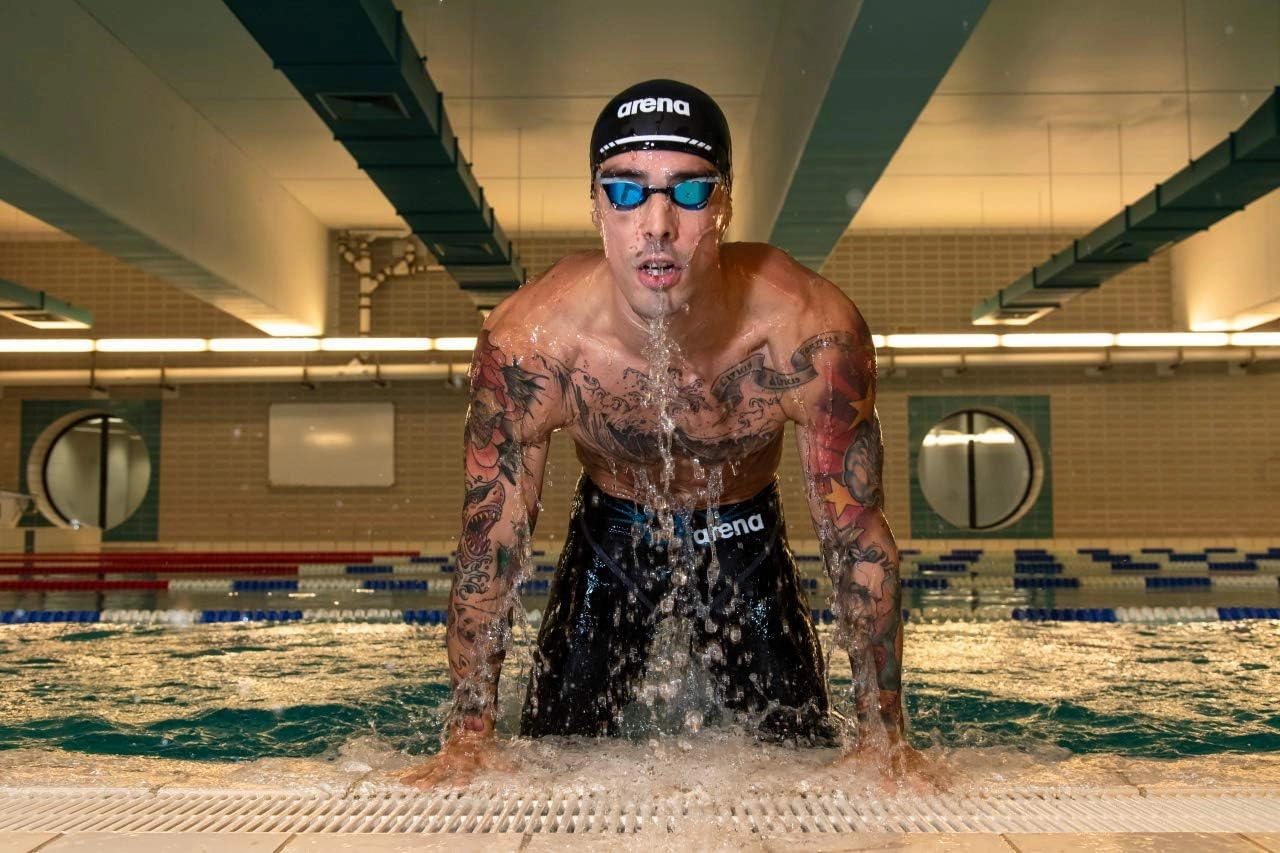 Arena 3D Soft USA Unisex Adult Silicone Swim Cap for Men and Women Swimming Training Racing Bathing Cap Competitive Swimmers