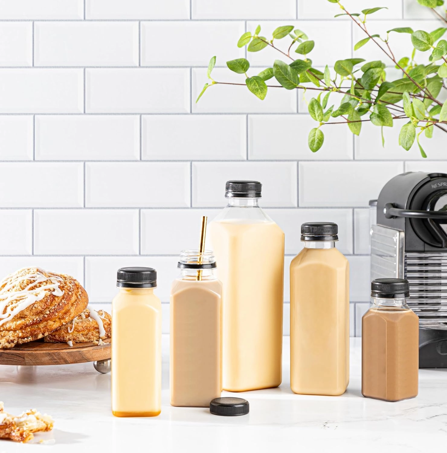Hammont Plastic Bottles with Caps - Clear PET Iced Coffee & Juice Bottles, Pack of 24 - Reusable Juicing Bottle - Ideal for Cold Drinks (20oz)