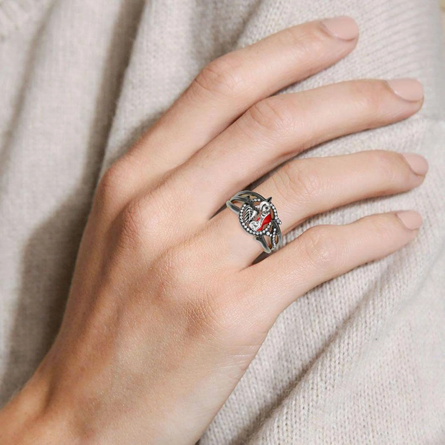 Jeulia Gothic Skull Diamond Rings: Sterling Silver Jack and Sally Skeleton Rings Band Halloween Romantic Nightmare Jewelry for Her Engagement Anniversary Christmas with Gifts Box