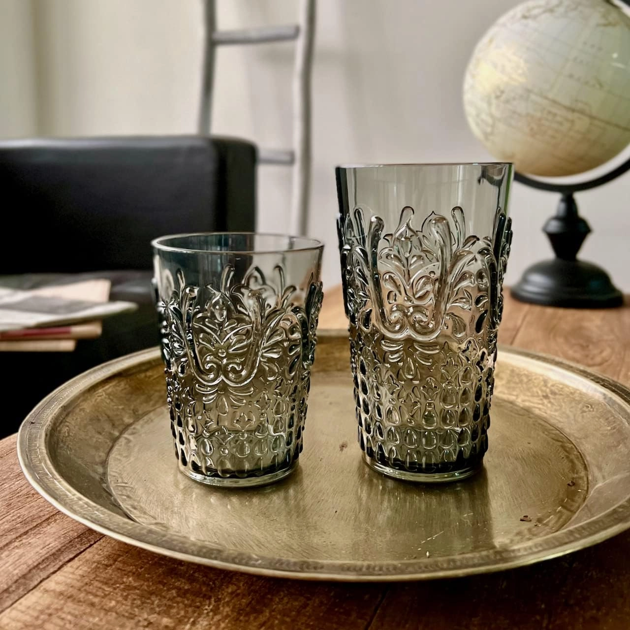 KLIFA- BLOIS- 15.2 & 20.5 ounce, Set of 8, Acrylic Tumbler & Highball Drinking Glasses Cups, BPA-Free, Stackable Plastic Drinkware, Dishwasher Safe, Vintage Looking Cups, Gray-Black