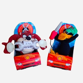 Looney Tunes x Shell 1999 Tasmanian Devil & Daffy Duck NASCAR Soft Toys