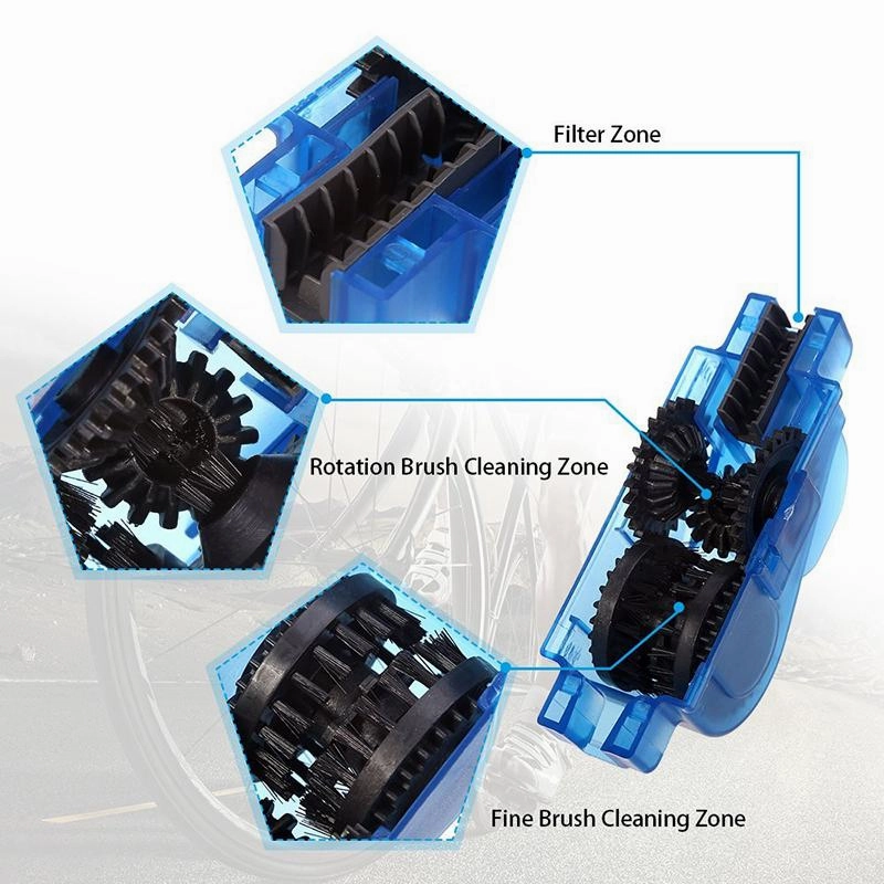 Portable bicycle chain cleaning tool