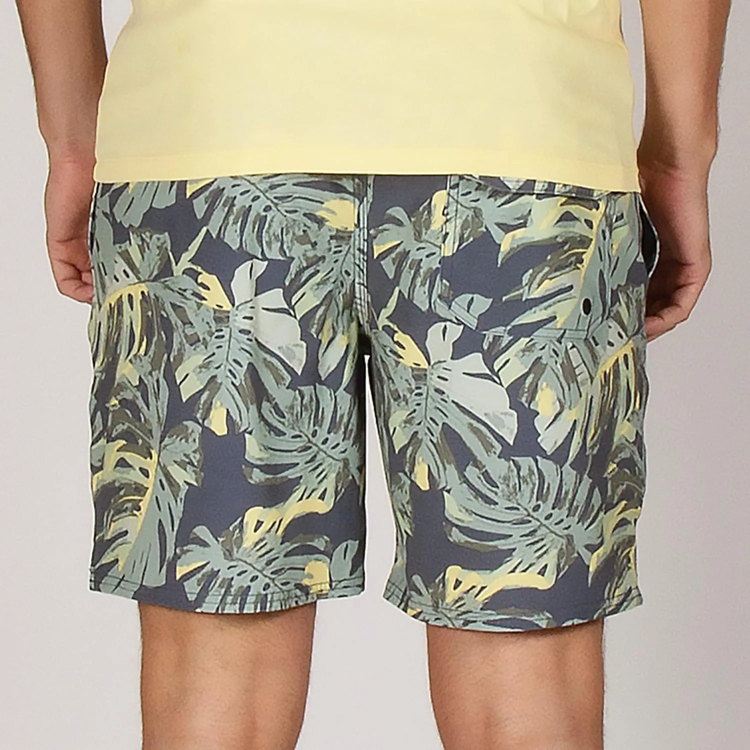 Salt Life Men's Loungin' Boardshort