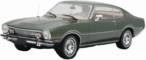 Sports car Metal Model 1:24 Scale for Ford Maverick Toys Muscle Cars Model Classics Adult Collectible Souvenir for Home Décor