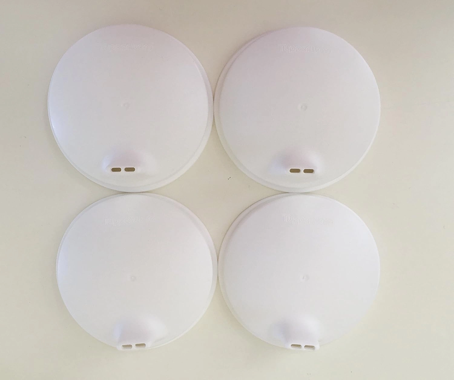 Tupperware Domed Sipper Seals Set of 4 in White